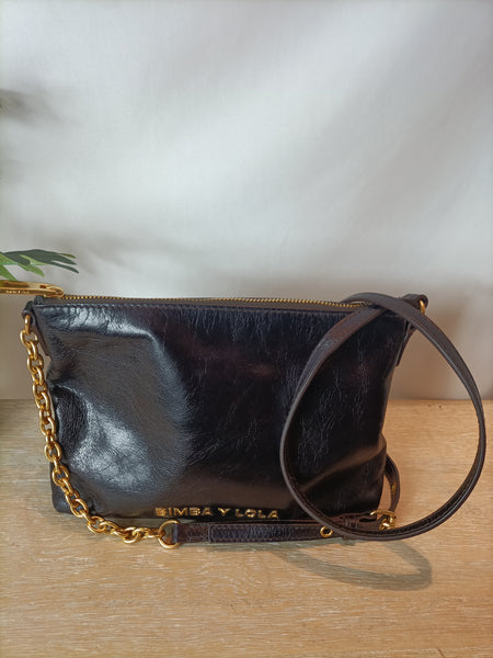 BIMBA Y LOLA. Bolso negro piel brillo. – Hibuy market