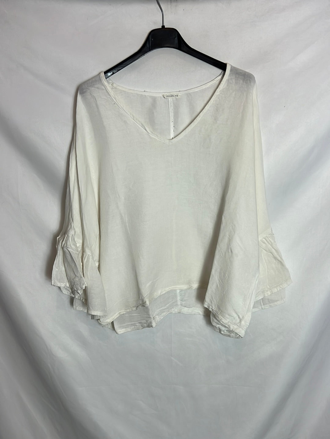 OYSHO. Blusa blanca lino volantes. T S