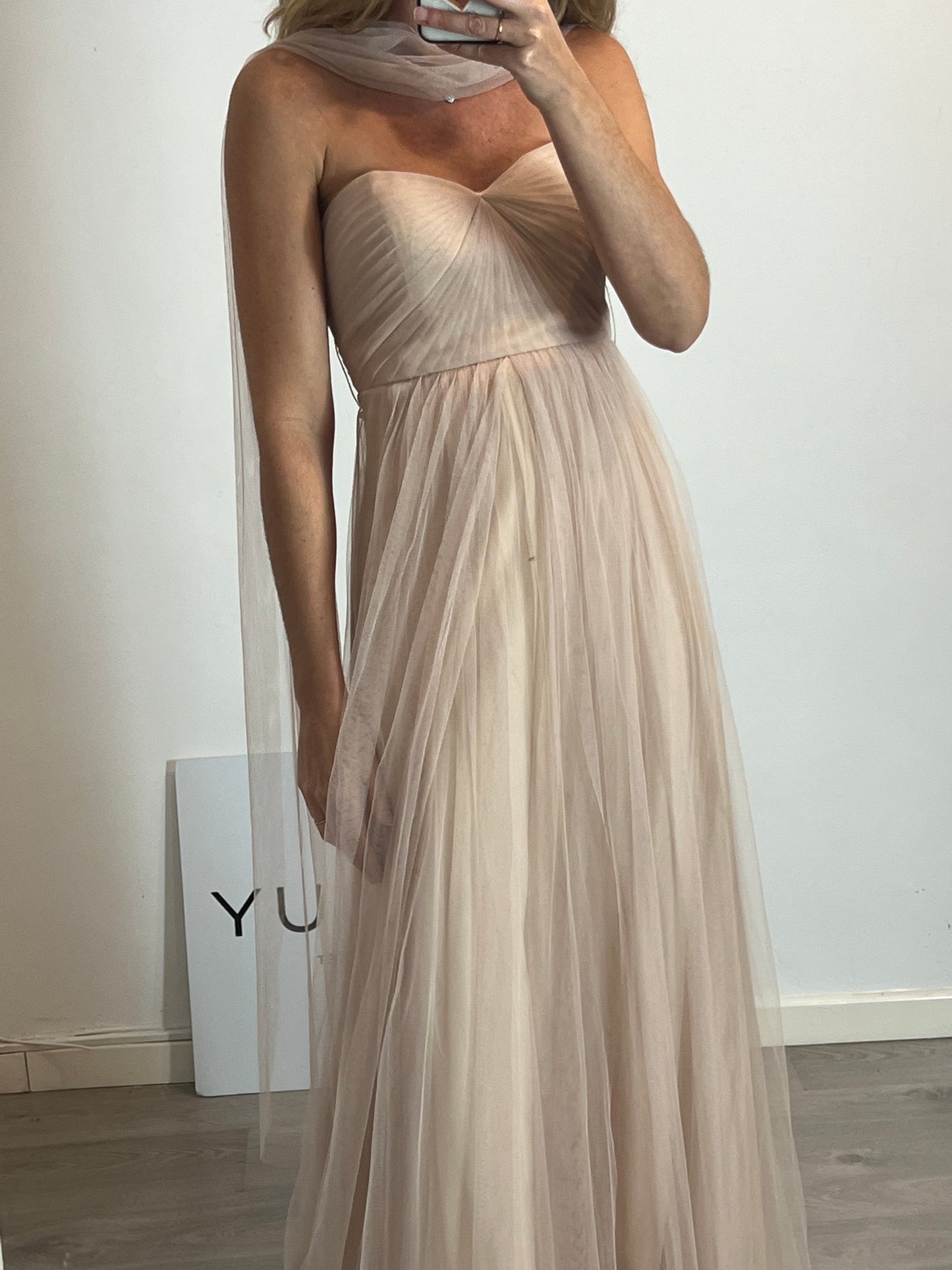 JENNY YOO. Vestido largo tull champagne. T 2 (S/M)