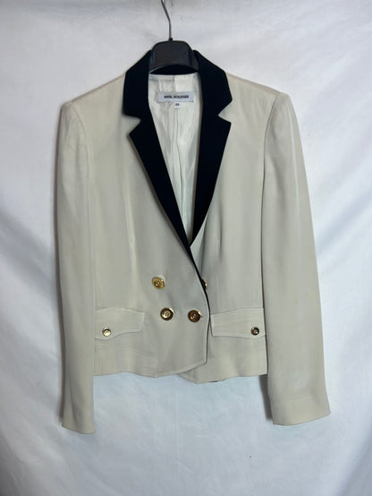 ÁNGEL SCHLESSER. Blazer corta cruzada beige y negra. T 38 (Tara)