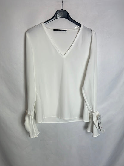 ZARA. Blusa blanca mangas lazo. T M