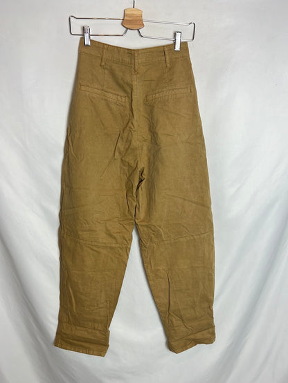 ZARA. Pantalón slouchy camel. T 32