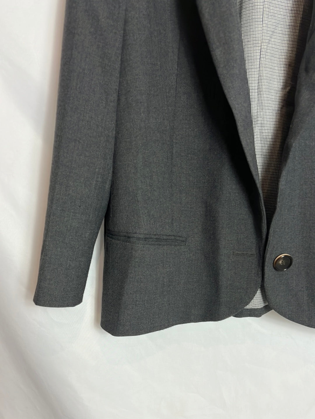 ADOLFO DOMÍNGUEZ . Blazer gris textura. T40