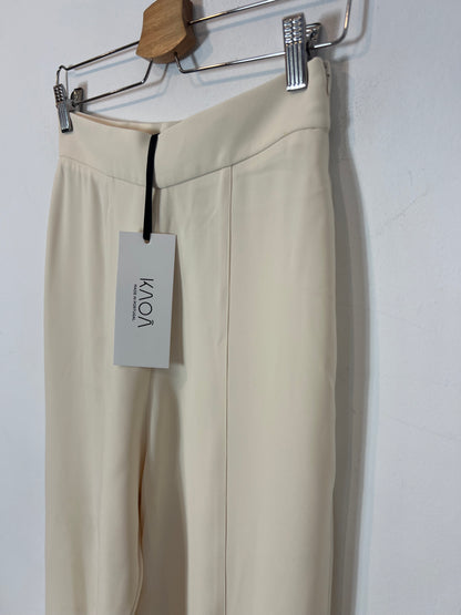 KAOA. Pantalón fluido beige T.36