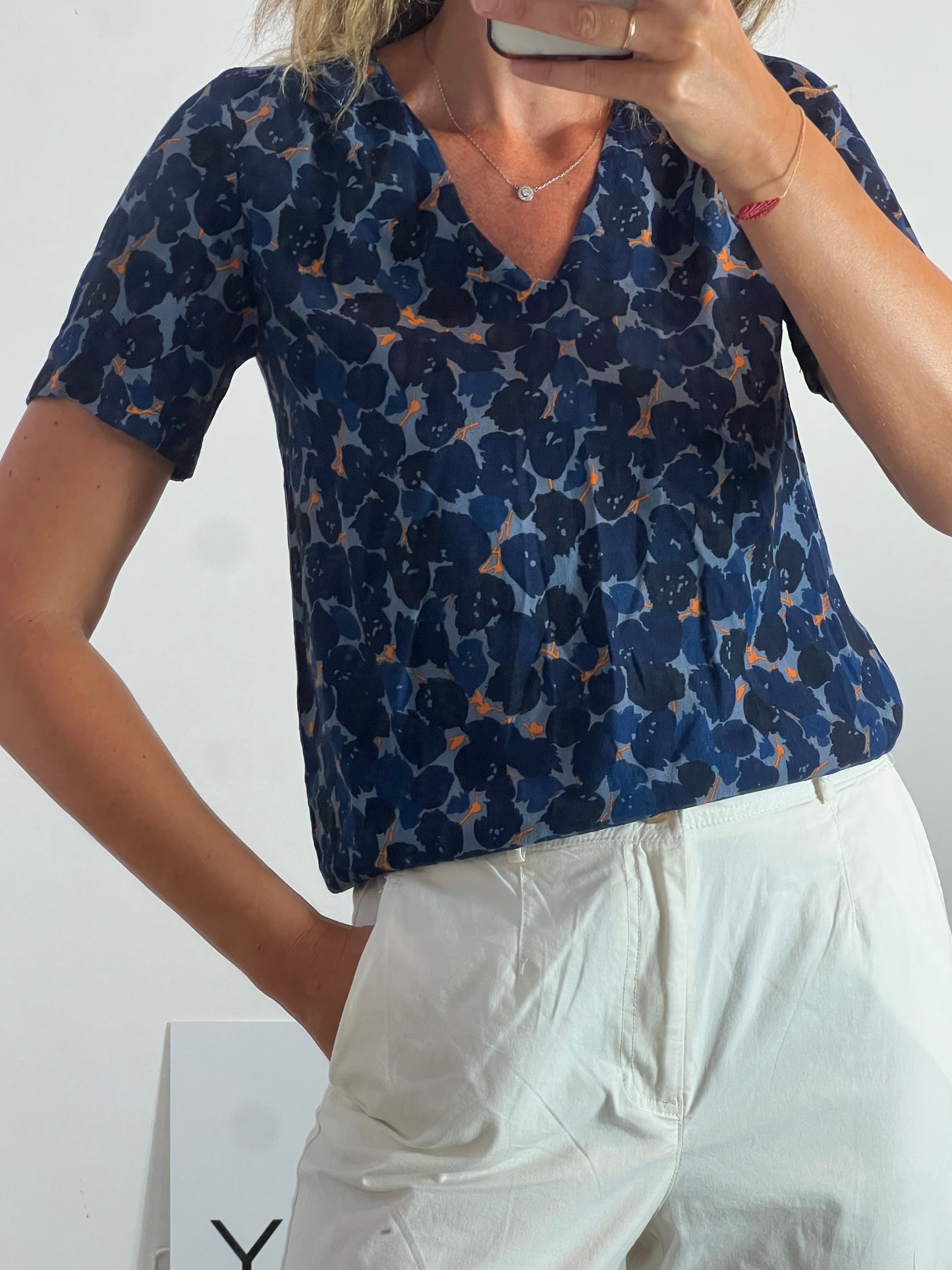 COMTOIR DES COTONNIERS. Blusa azul estampada. T XS