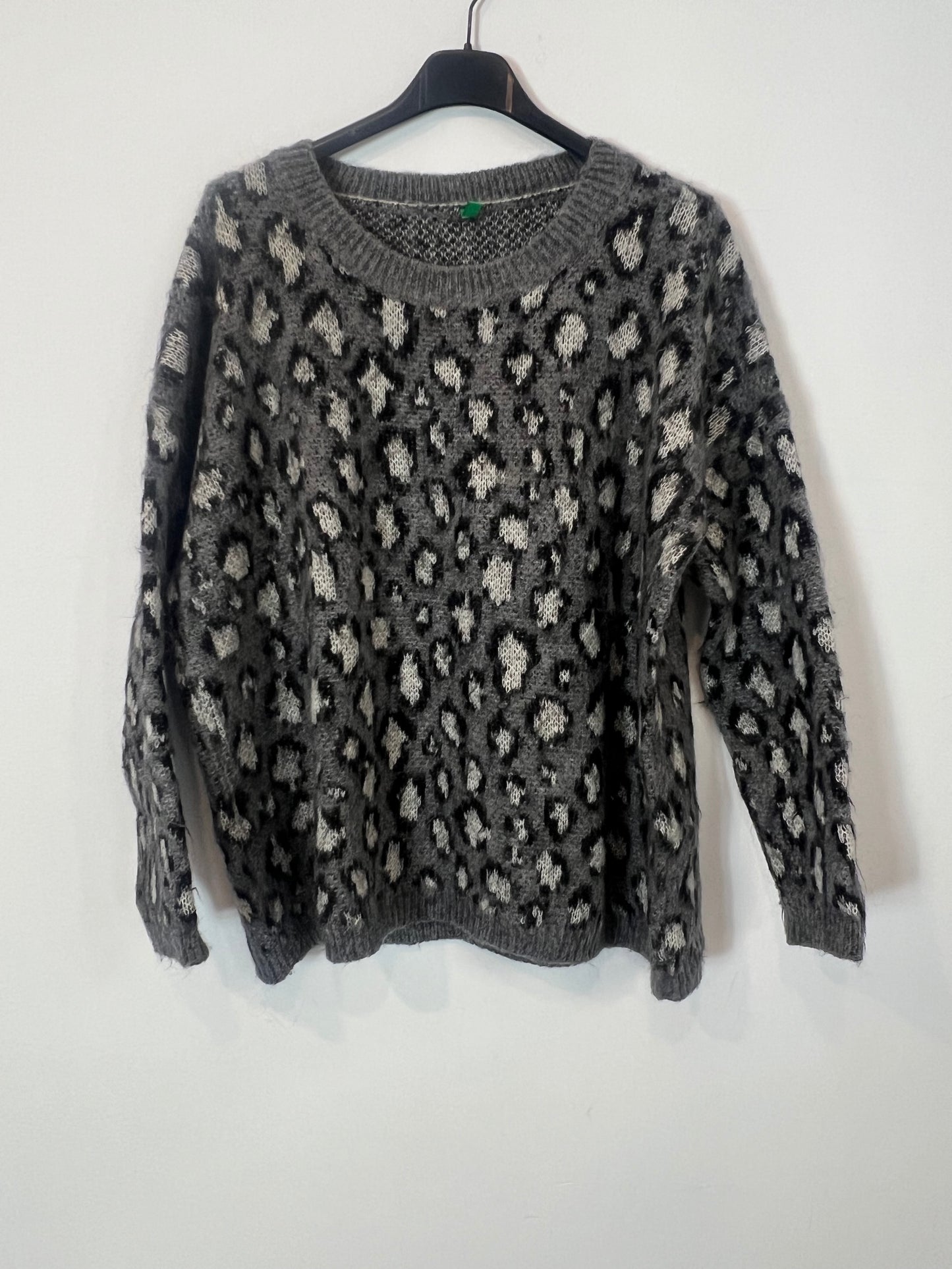 BENETTON. Jersey gris animal print. T S/M