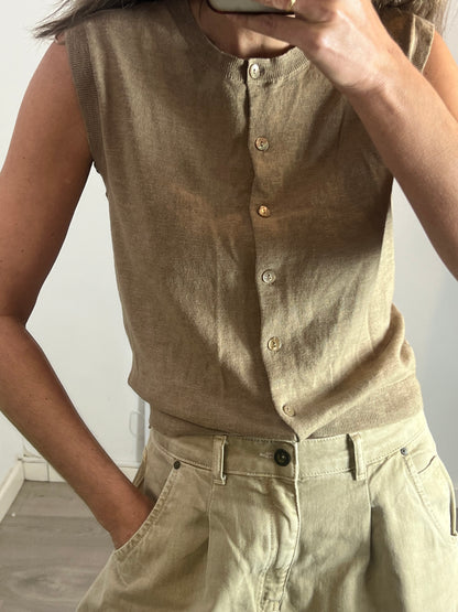 ZARA. Top/chaleco beige abotonado T.m