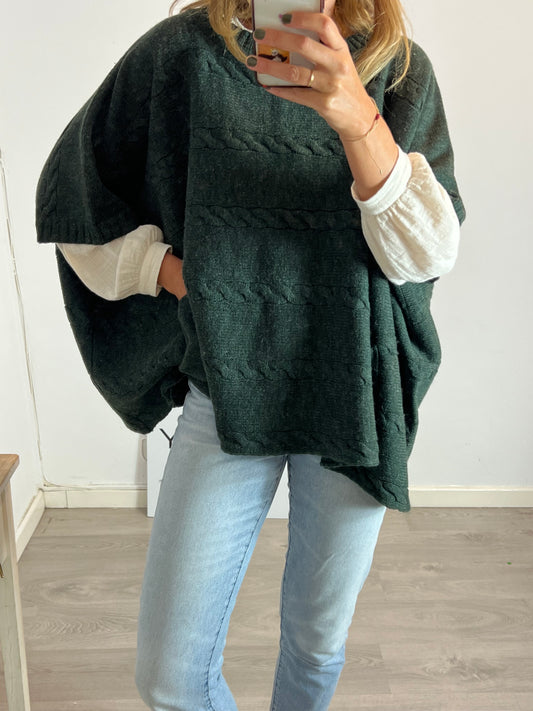 ZARA. Poncho verde Ochoa bolsillos. T M