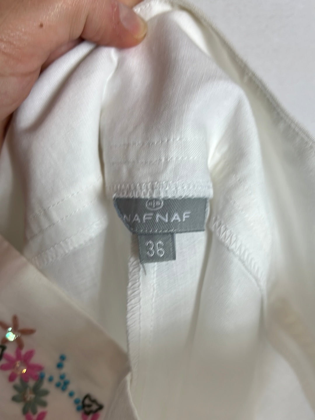 NAF NAF. Pantalón Lino blanco detalle cintura. T 36