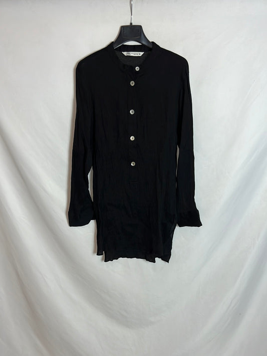 ZARA. Camisa negra tejido plisado  T.XS