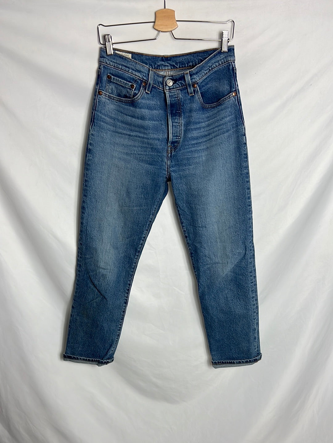 LEVI’S. Denim recto lavado medio. T 38