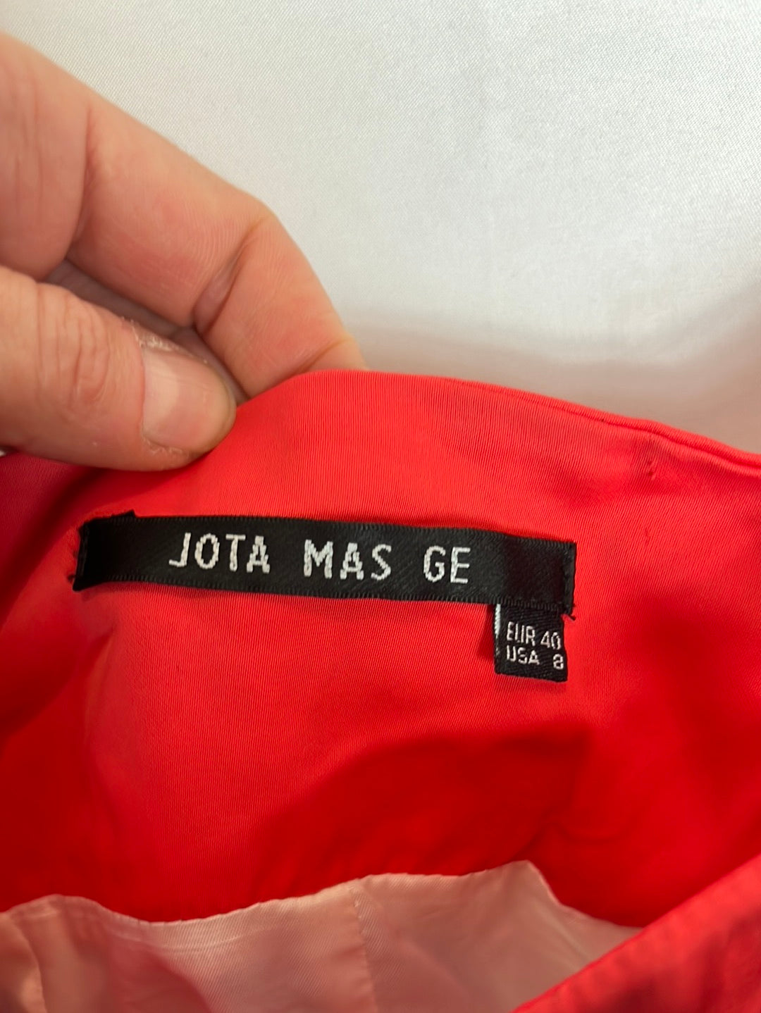 JOTA MAS GE. Vestido midi estampado y encaje. T 38