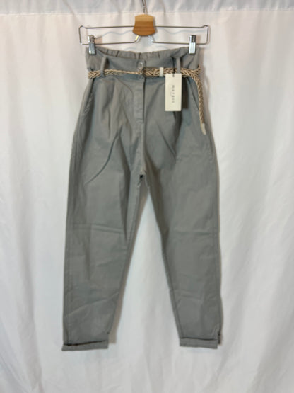 MARGOT PARIS. Pantalón gris cinturón T.s