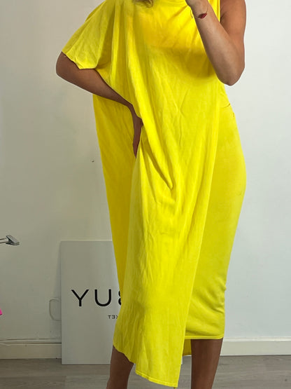 ZARA. Vestido amarillo capa T.s