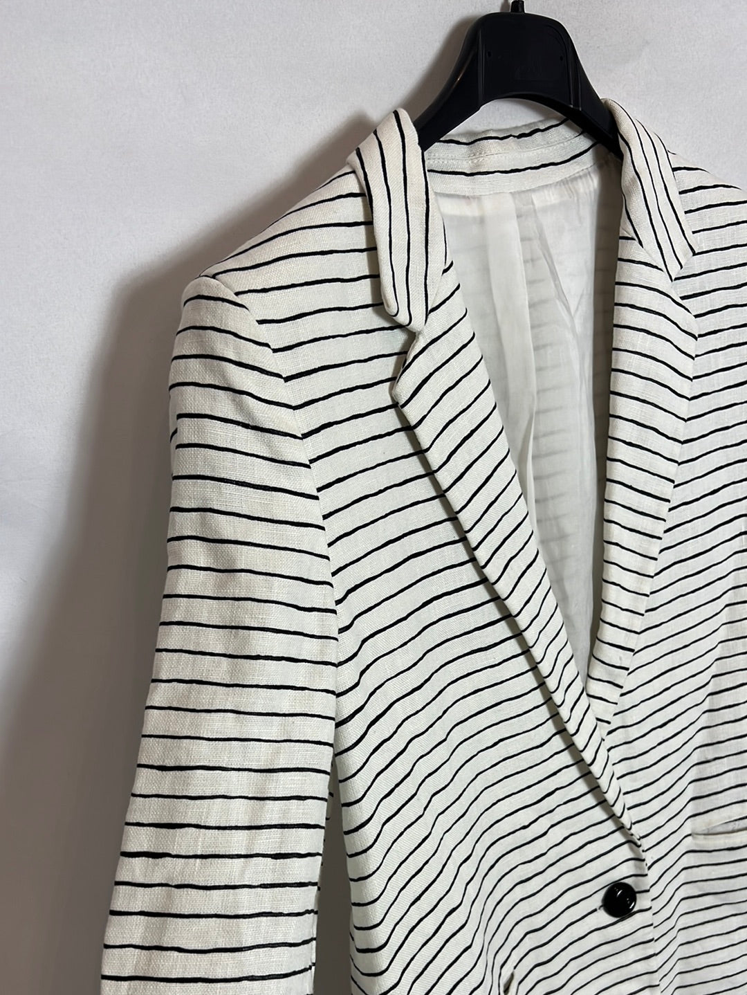 ACNE STUDIOS. Blazer lino blanca rayas textura. T M