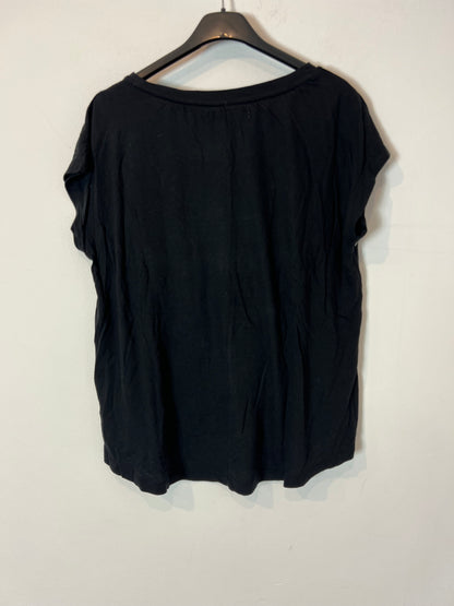 ZARA. Camiseta negra abalorios. T M