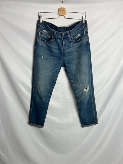 LEVI’S. Denim recto rotos en efecto desgastado. T 38