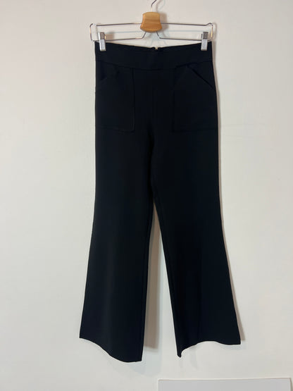 ERRE. Pantalón negro ancho T.36