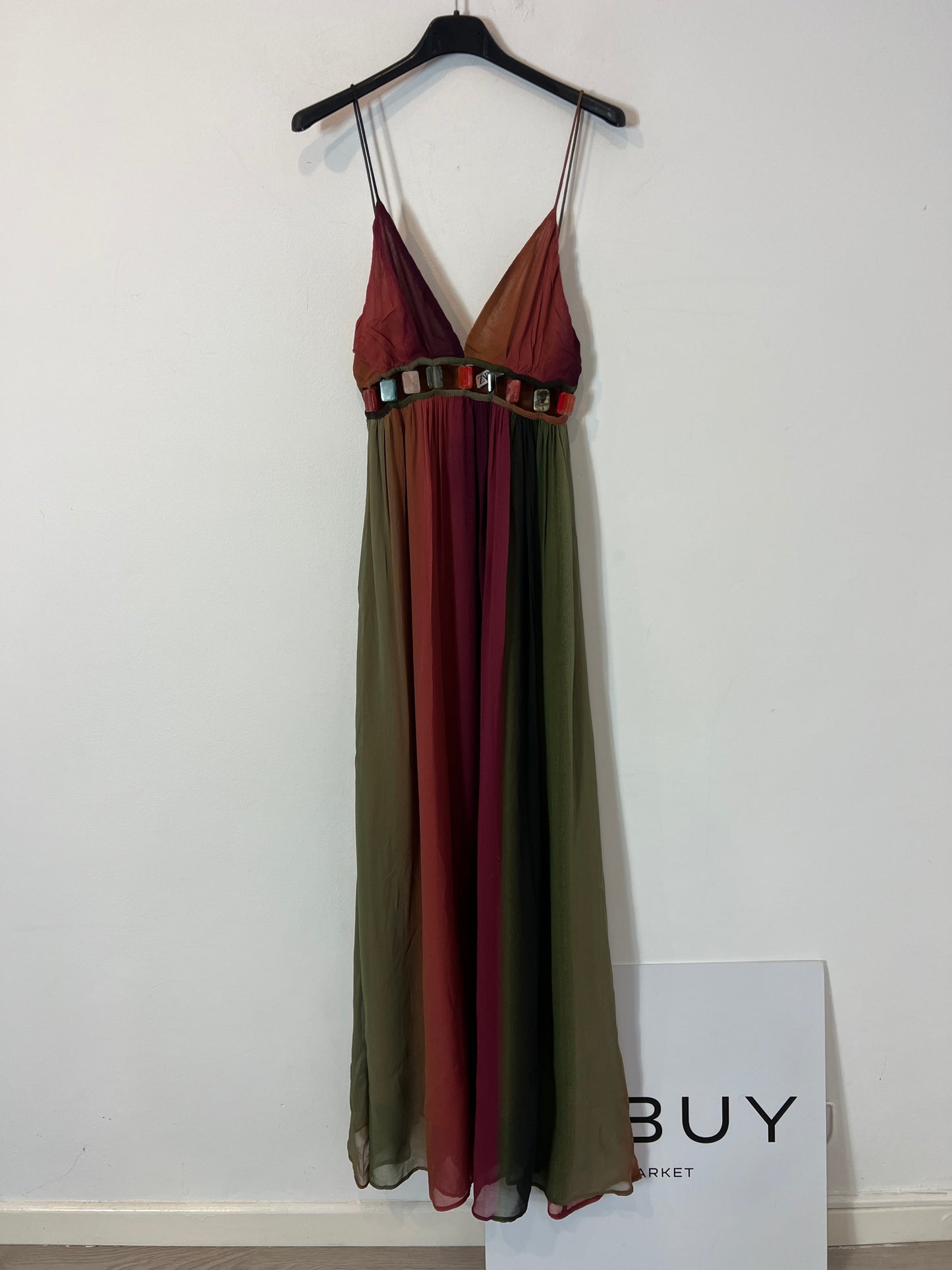 ZARA. Vestido largo colores y piedras T.xs