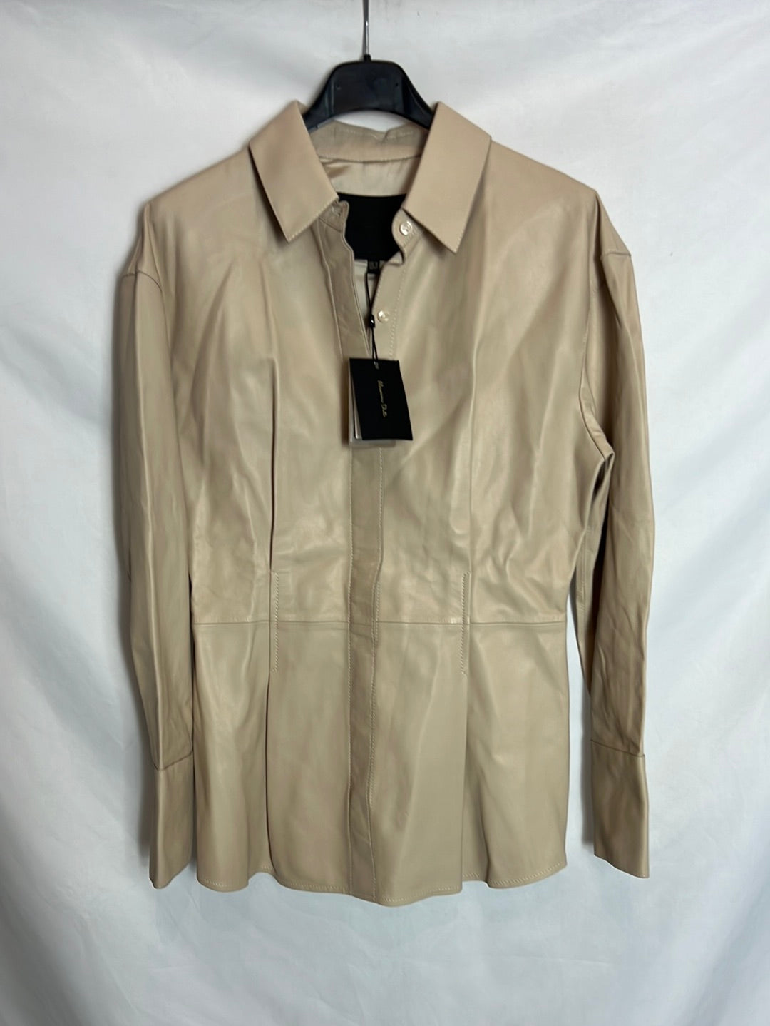 MASSIMO DUTTI. Camisa piel beige. T XS