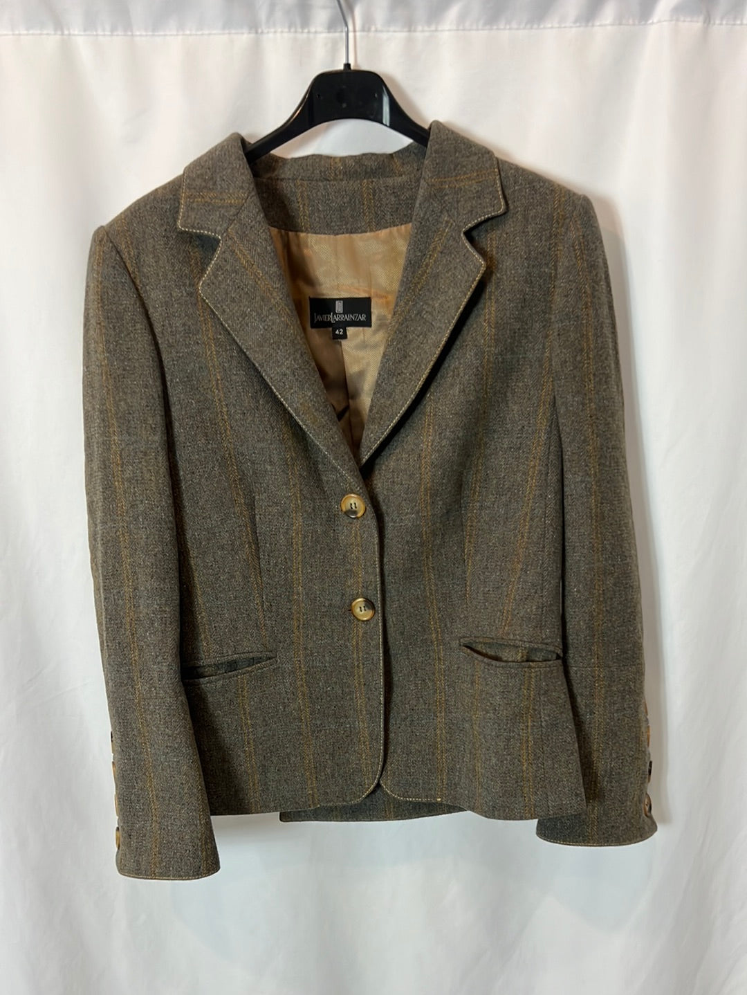 JAVIER LARRAINZAR. Blazer lana gris jaspeada. T 42