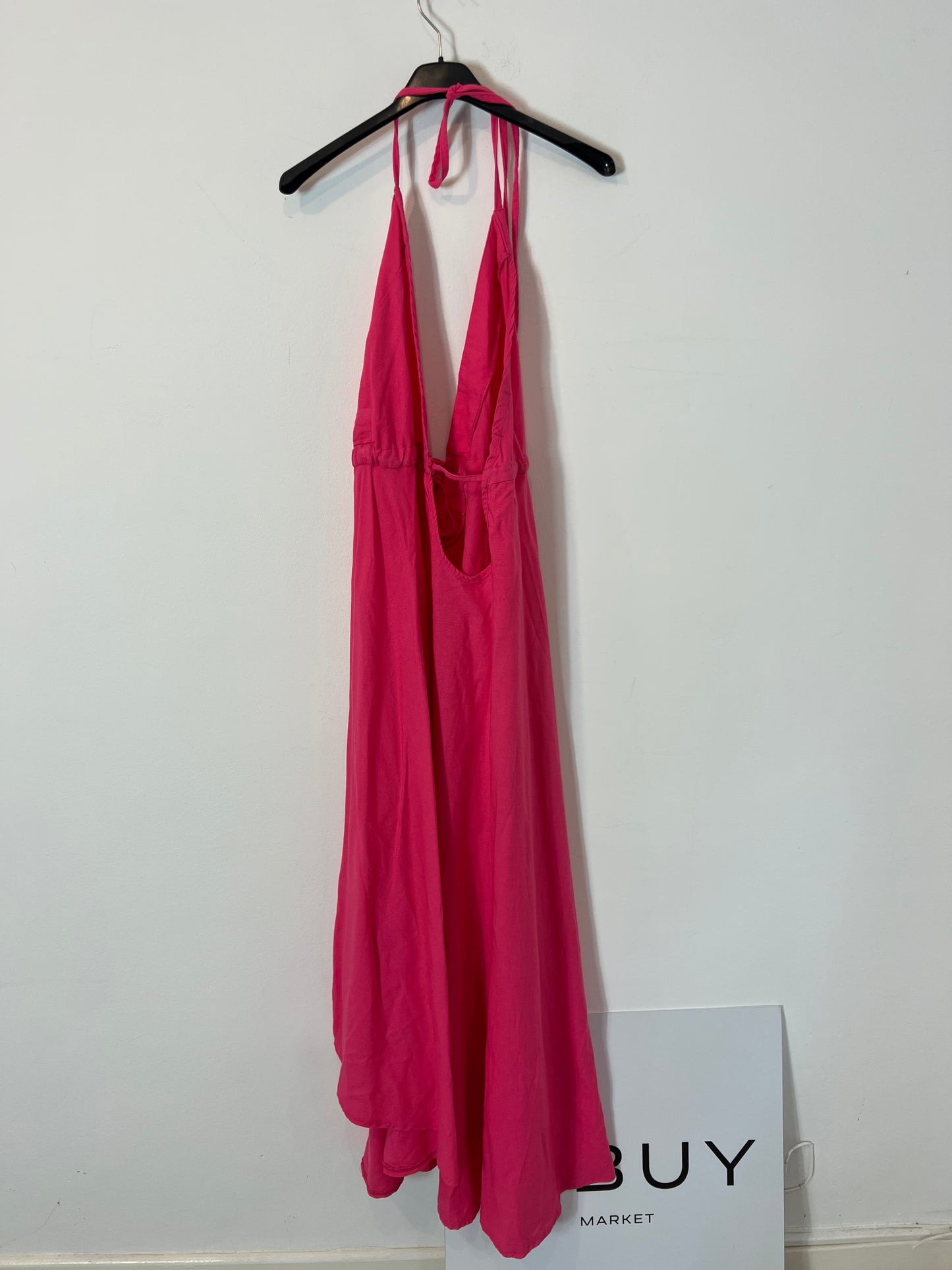 THE LAMU COLLECTION. Vestido asimétrico rosa fucsia. T U (M/L)