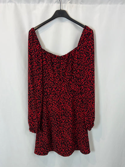 BERSHKA. Vestido corto estampado animal print. T M