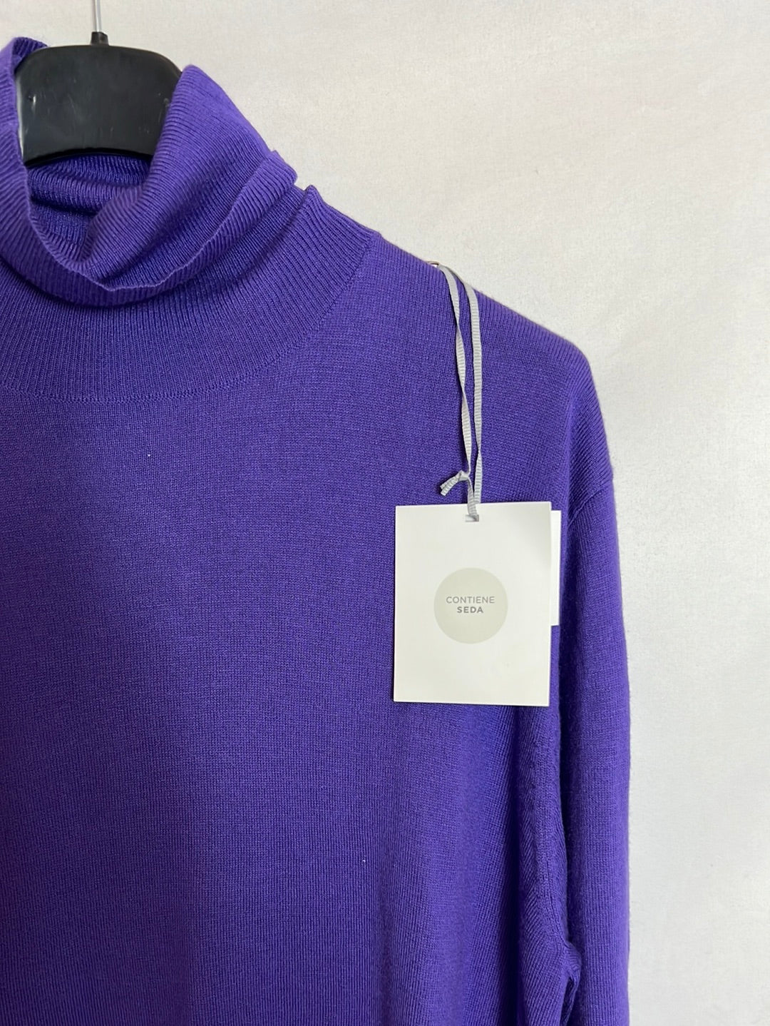 EL CORTE INGLÉS. Jersey morado oversized vuelo alto. T M