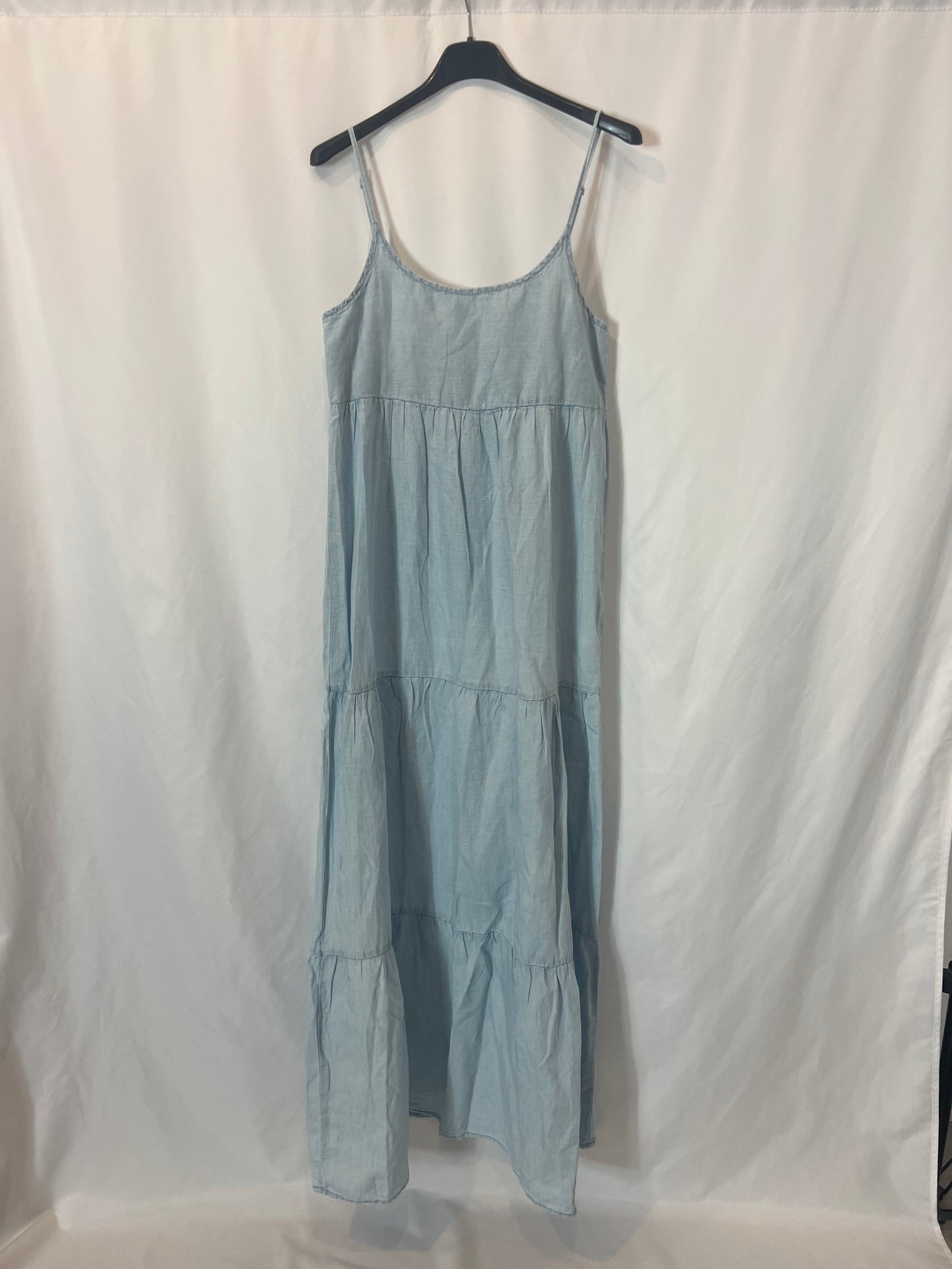 PULL&BEAR. Vestido largo denim. T S