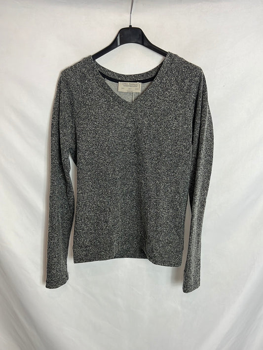 ZARA. Top gris y blanco textura. T S