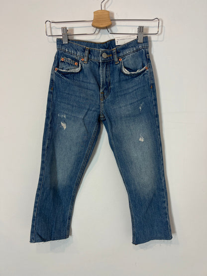 ZARA. Denim recto claro. T 7 años