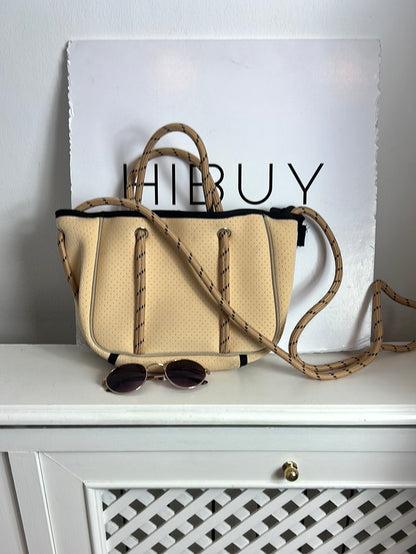 VANYLU. Bolso doble asa pequeño beige