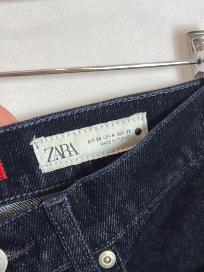 ZARA. Denim azul efecto terciopelo. 36