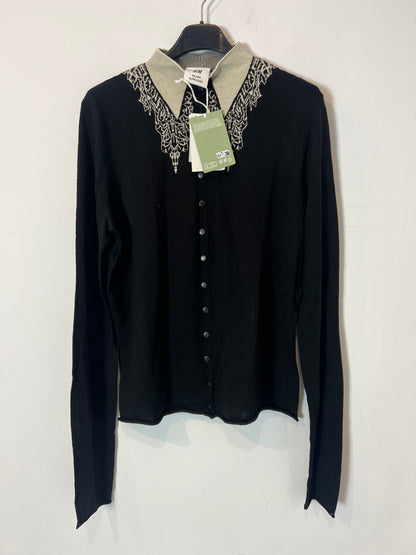 H&M. Chaqueta punto negra detalle cuello. T M