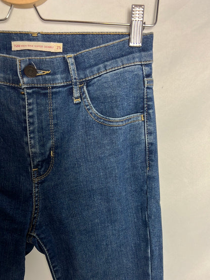 LEVI’S. Denim pitillo elástico costura. T 25 (34)