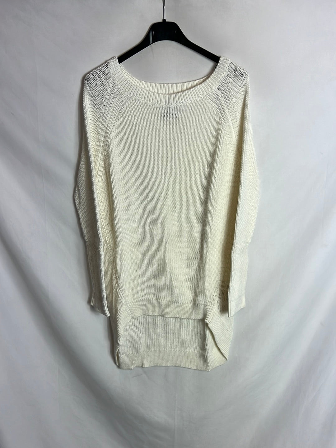 MASSIMO DUTTI. Jersey blanco asimétrico. T M