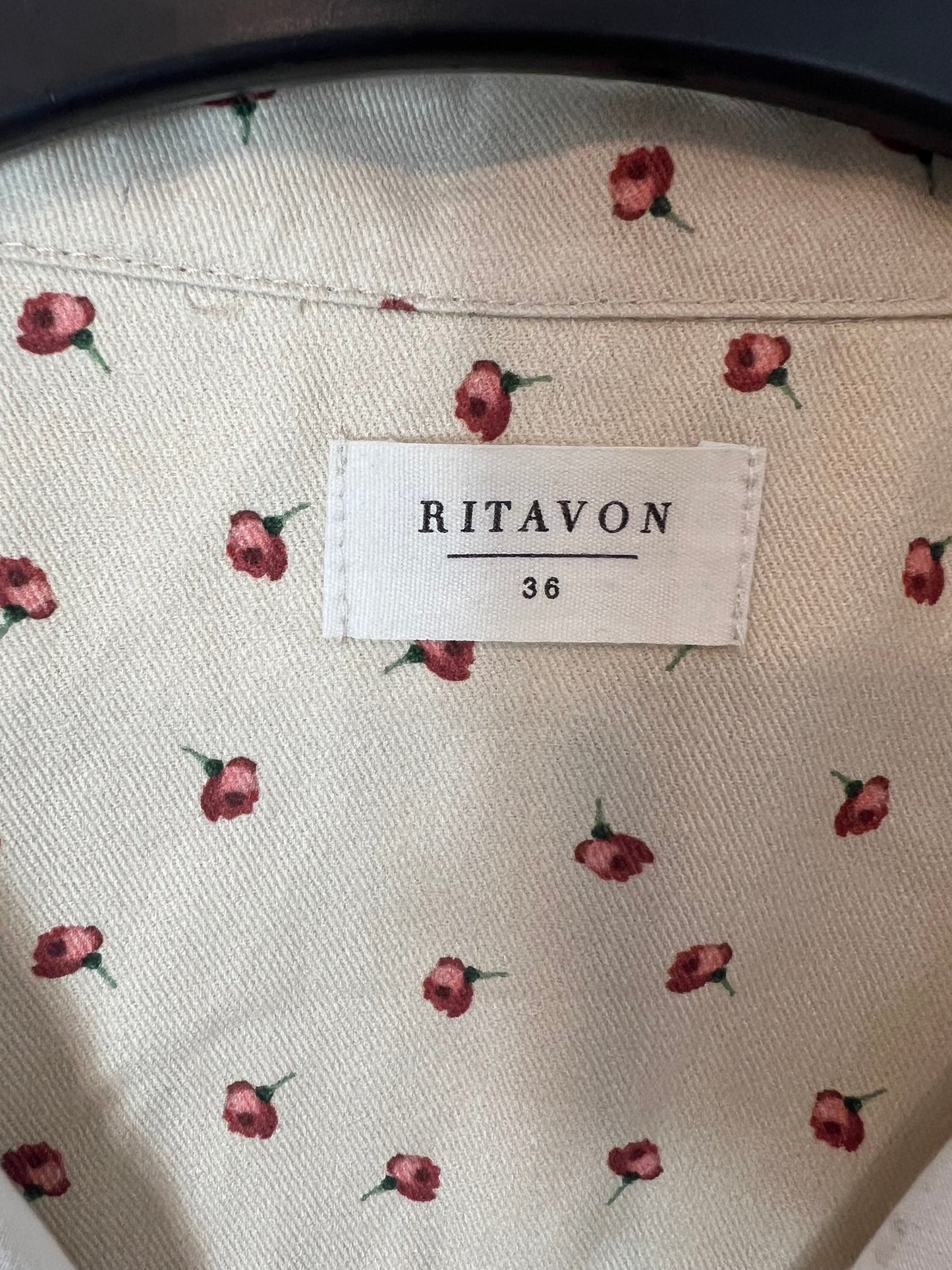 RITAVON. sobrecamisa/chaqueta beige flores T.36