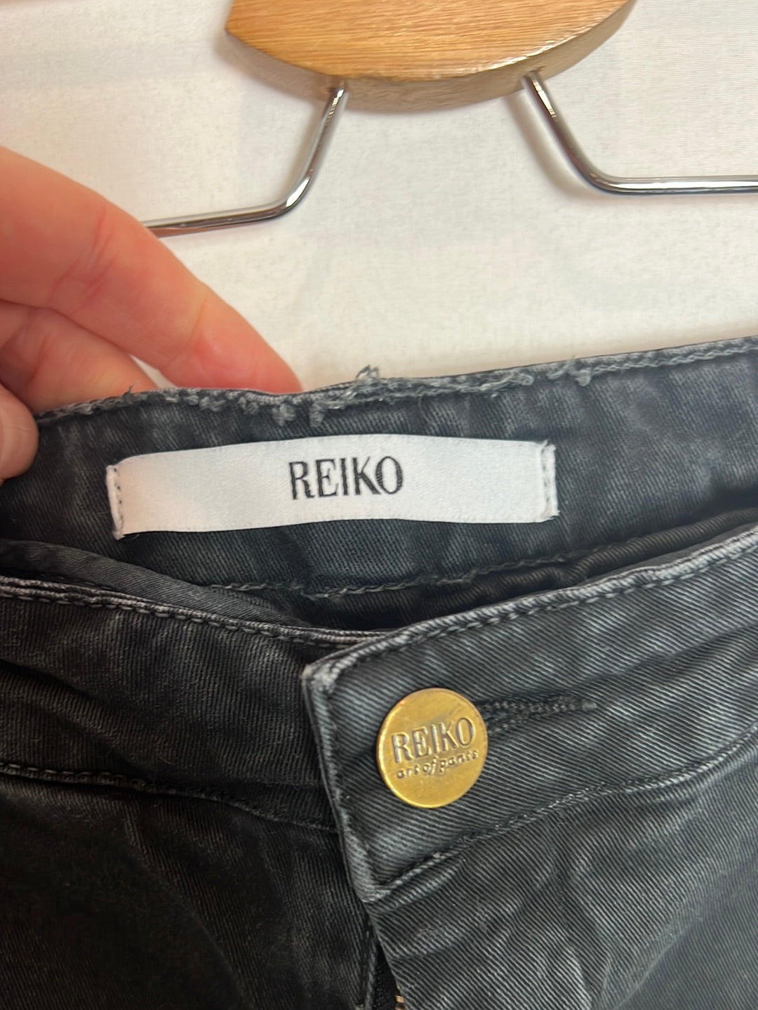 REIKO. Pantalones pitillo cargo. T 36