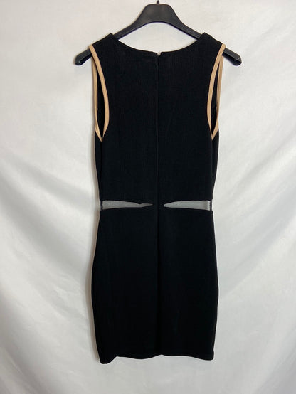 VESTIMENTA. Vestido negro textura T.S