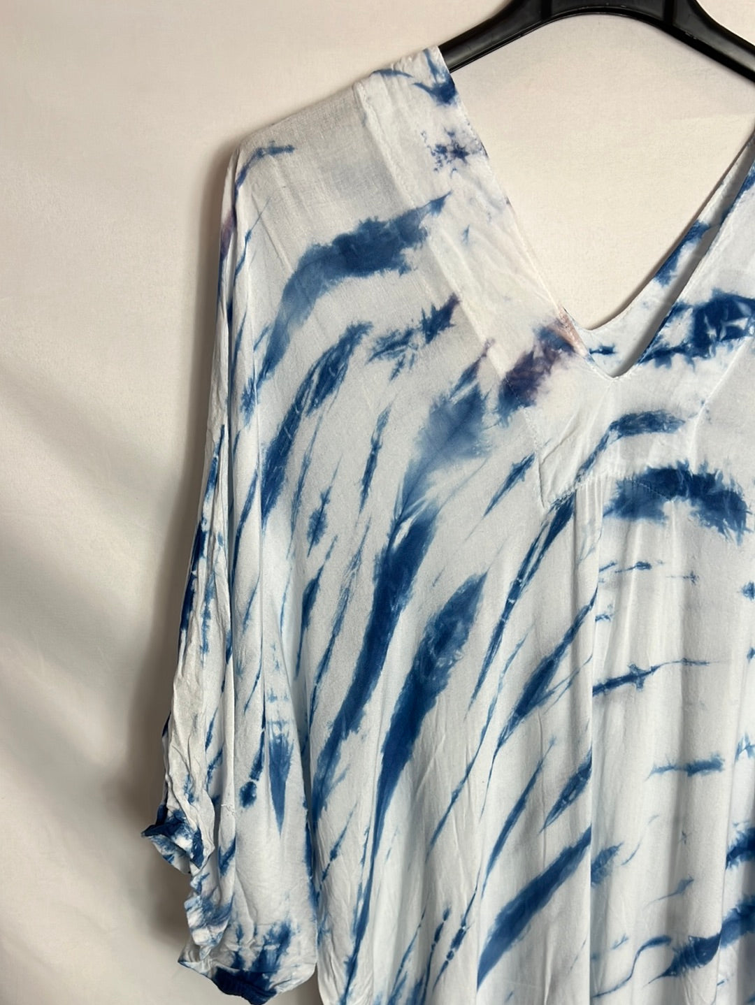 OTRAS. Vestido blanco tie dye . T S/M