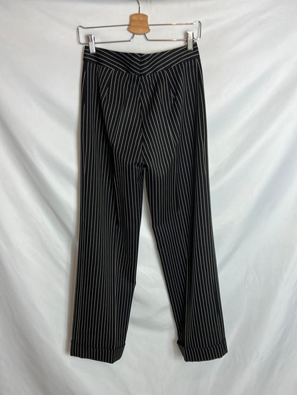 ZARA. Pantalón negro rayas T.38