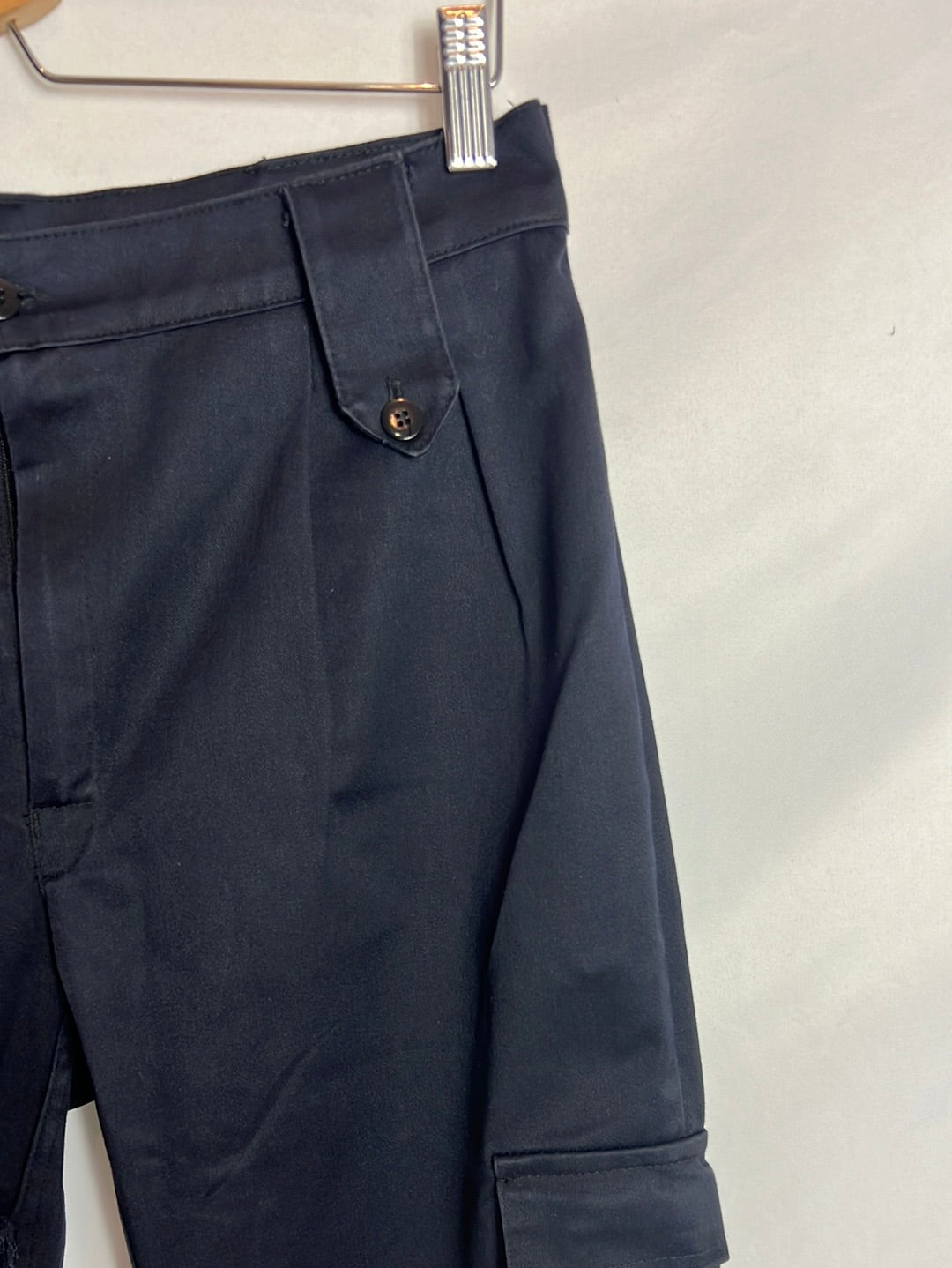 OTRAS. Pantalones azul cargo . T 46