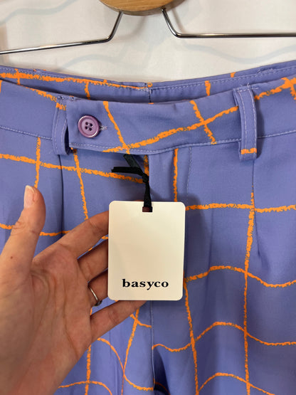 BASYCO. Pantalón pata ancha morado . T S