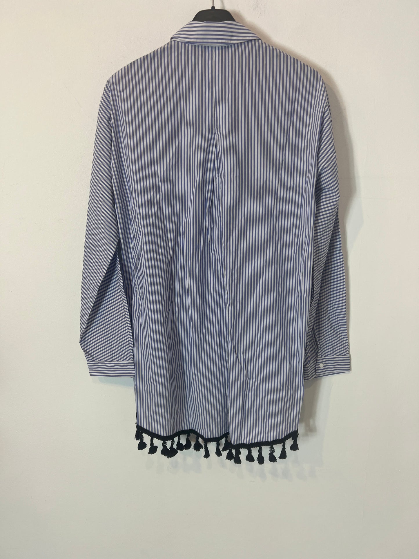 ZARA. Camisa rayas detalle borlas. T S