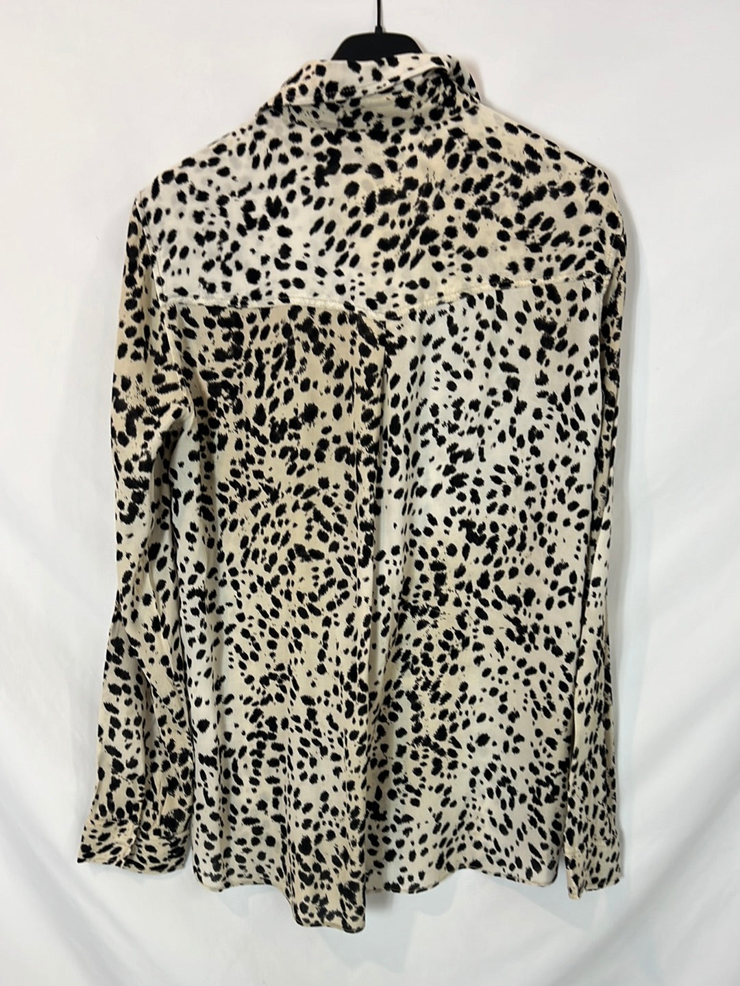 MASSIMO DUTTI. Camisa animal print fluida. T 38