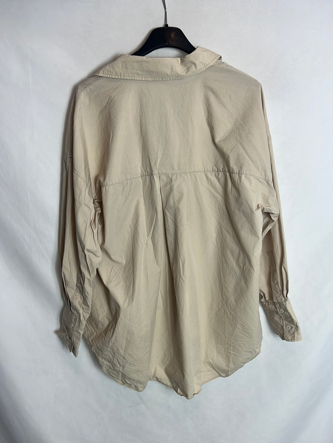 ZARA. Camisa beige estilo oversized . T S