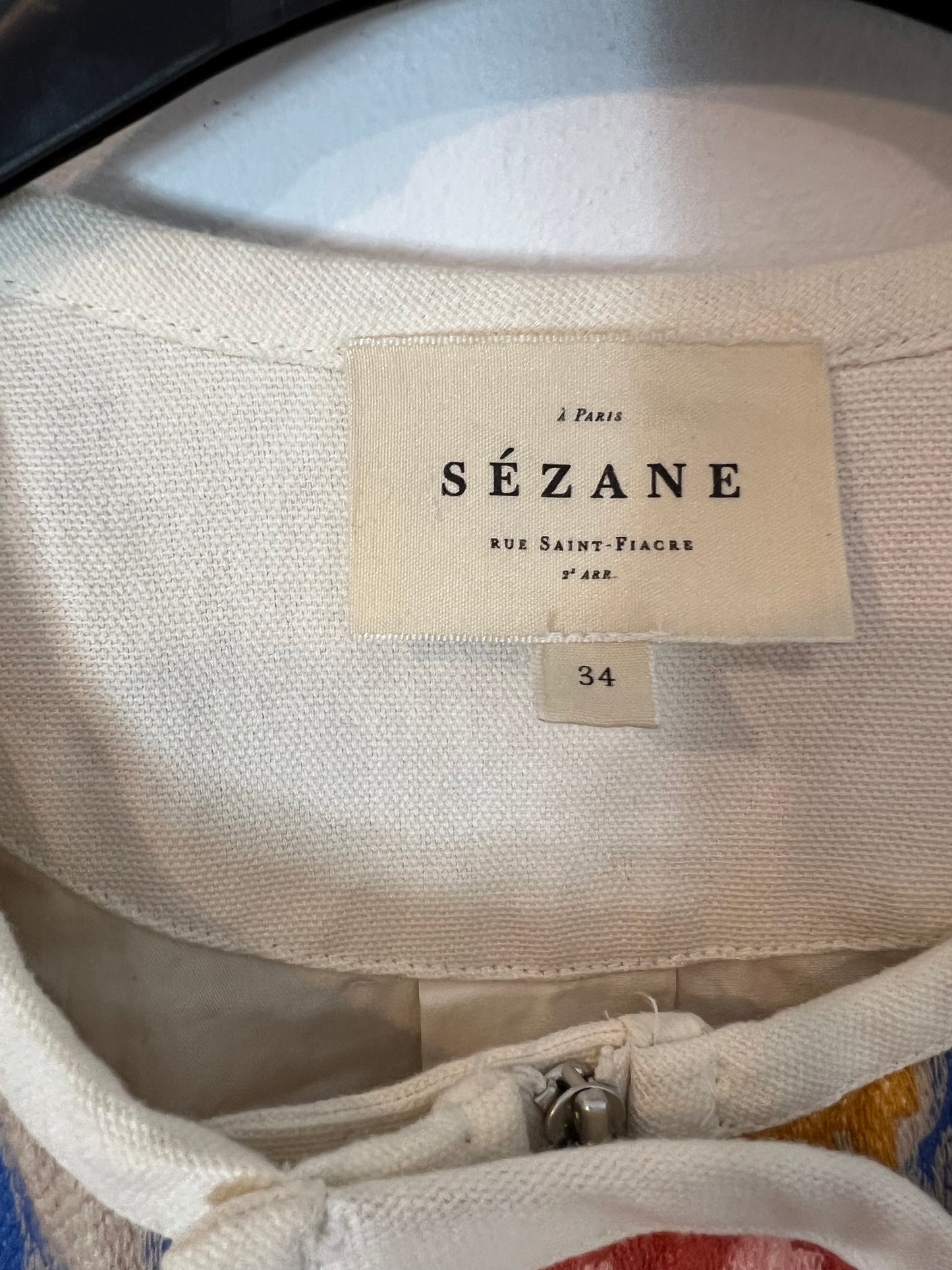 SEZANE. Cazadora bordada colores T.34