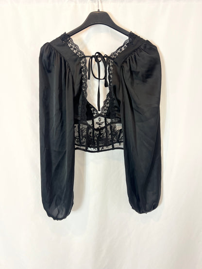 ZARA. Top negro satinado y encaje. T S