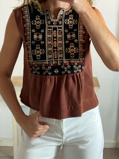 ISABEL MARANT. top marrón seda bordado seda T.36