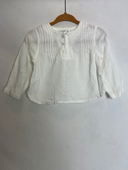 MANGO. Blusa textura blanca. T 3-6meses